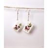 Boucles d'oreilles enveloppe fleurie